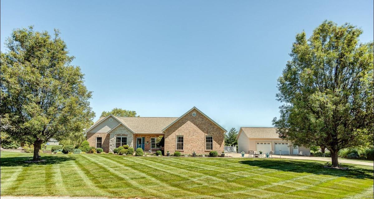 3713 Weeping Willow Court Waterloo, IL 62298 - Photo 1 of 69