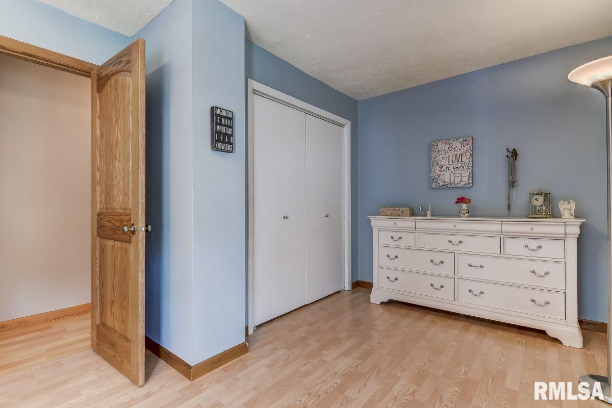 36 Archer Avenue Springfield, IL 62704 - Photo 12 of 35 Gallery Image 12
