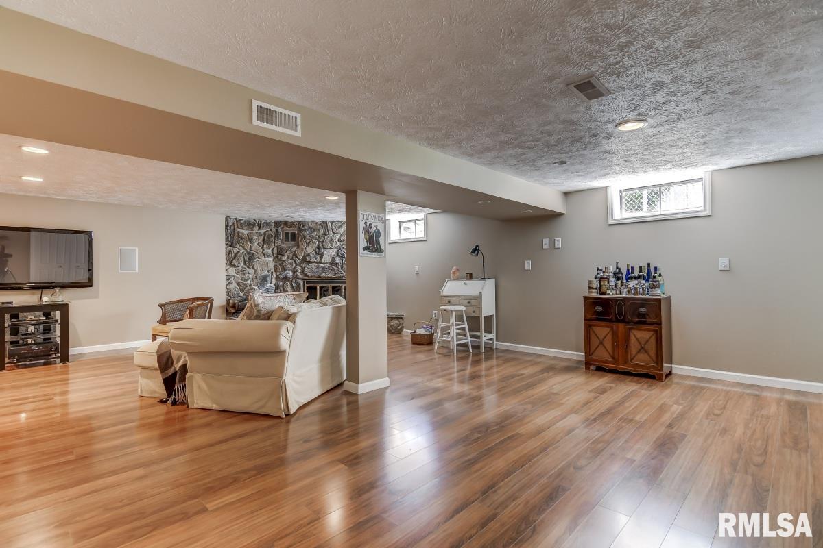 36 Archer Avenue Springfield, IL 62704 - Photo 26 of 35 Gallery Image 26