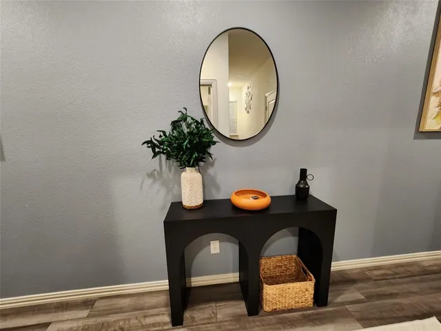 a view of a livingroom with furniture