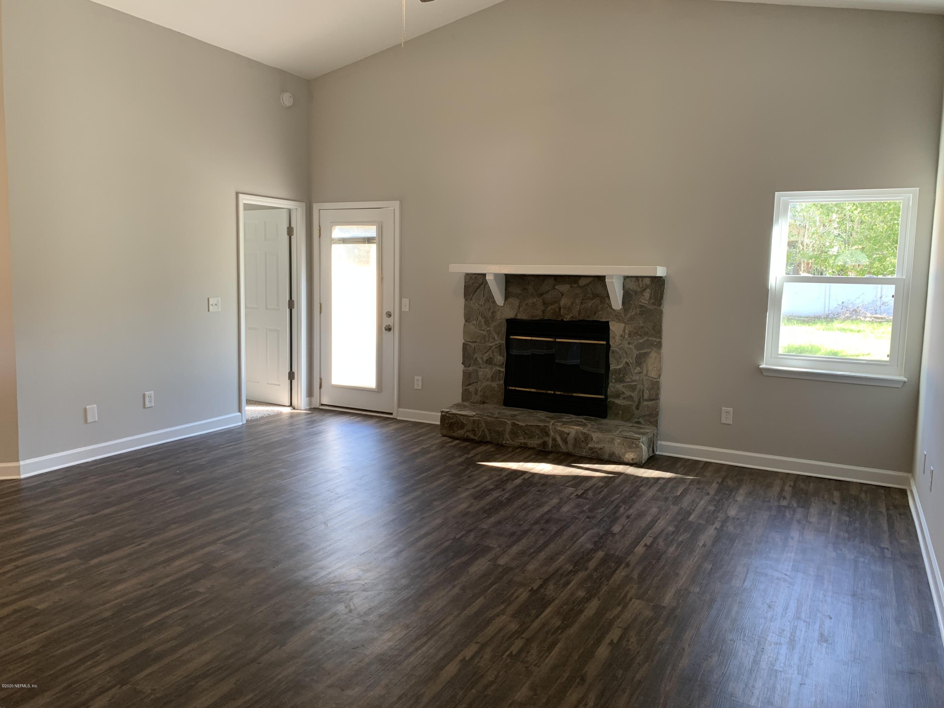10843 Rutherford Court Jacksonville, FL 32257 - Photo 12 of 19 IMG_9858