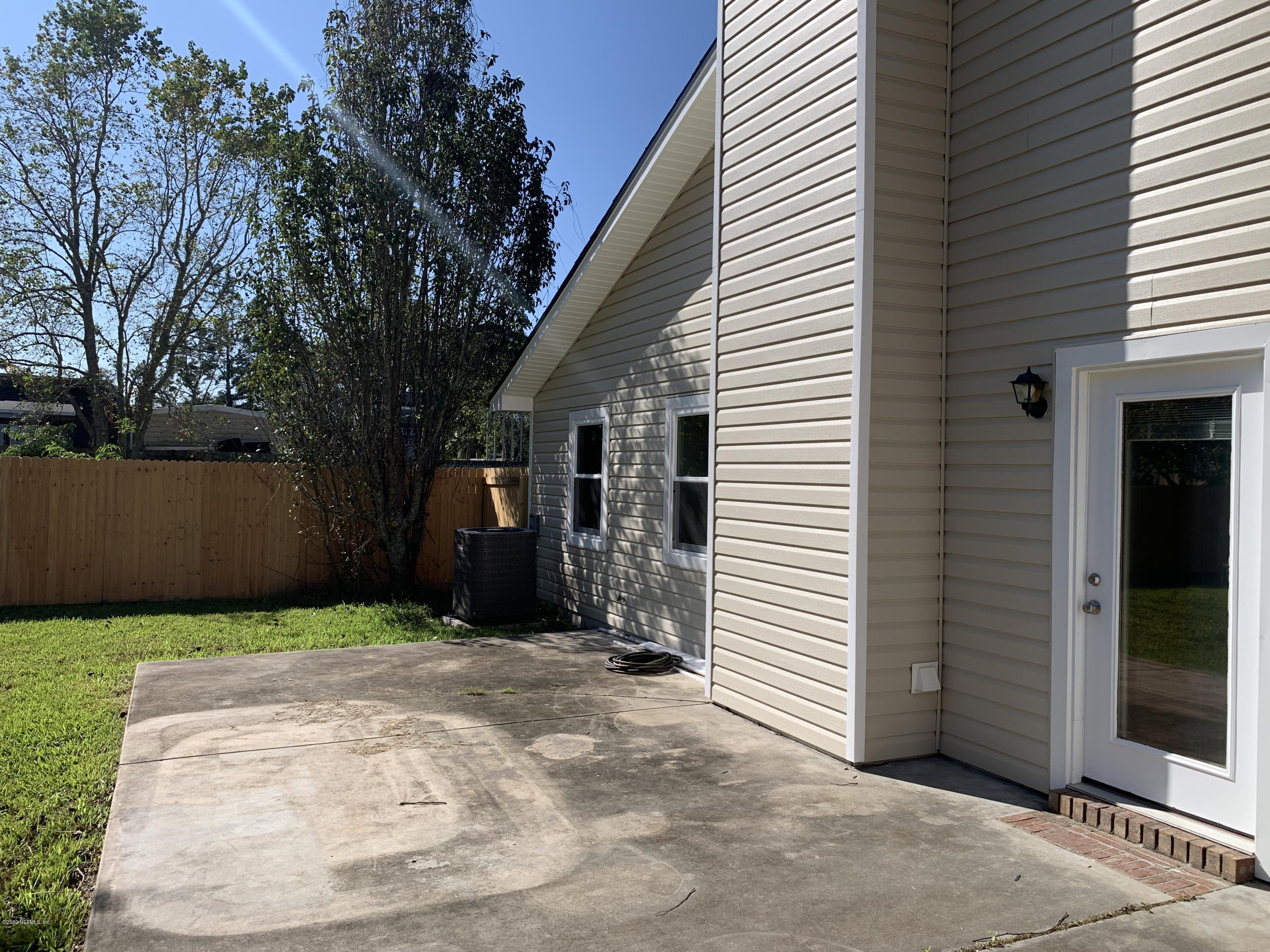 10843 Rutherford Court Jacksonville, FL 32257 - Photo 6 of 19 IMG_9866