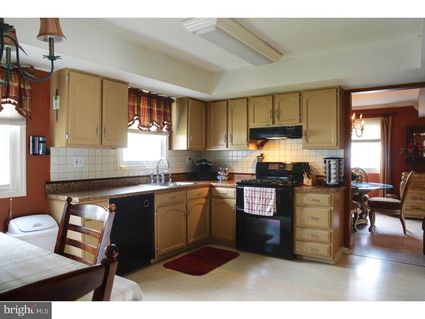 56 Manchester Road Sewell, NJ 08080 - Photo 3 of 9 Gallery Image 3