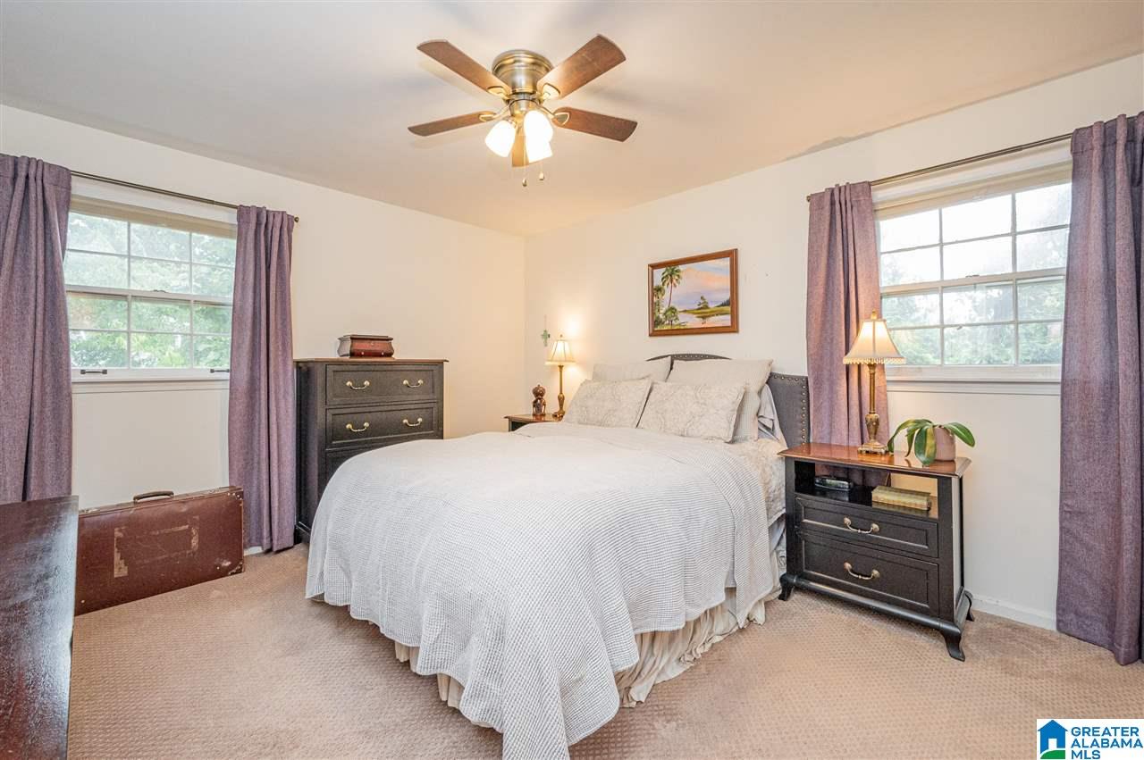 1136 Hardwick Lane Birmingham, AL 35209 - Photo 16 of 36
