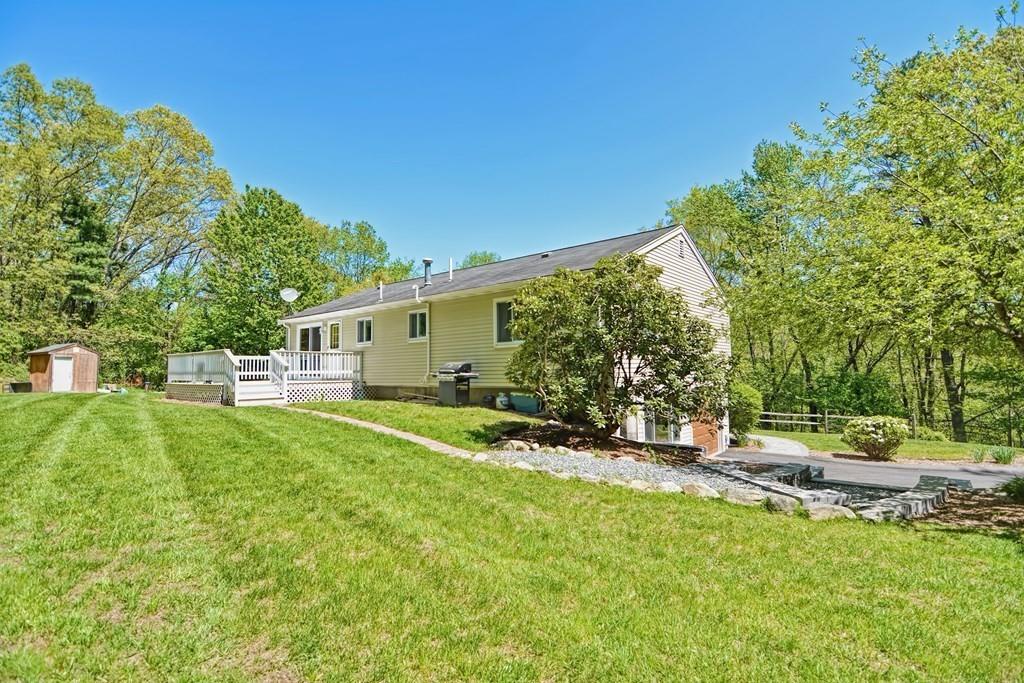 86 Murphy Road Hudson, MA 01749 - Photo 2 of 31 Gallery Image 2