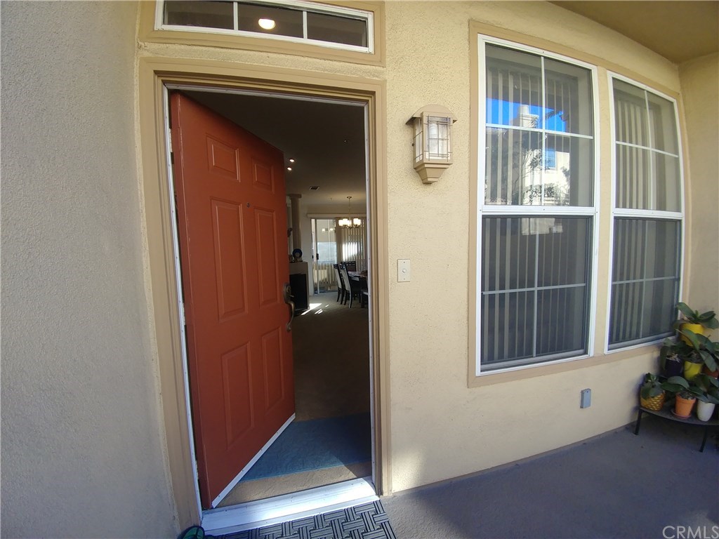 497 West Summerfield Circle Anaheim, CA 92802 - Photo 3 of 27