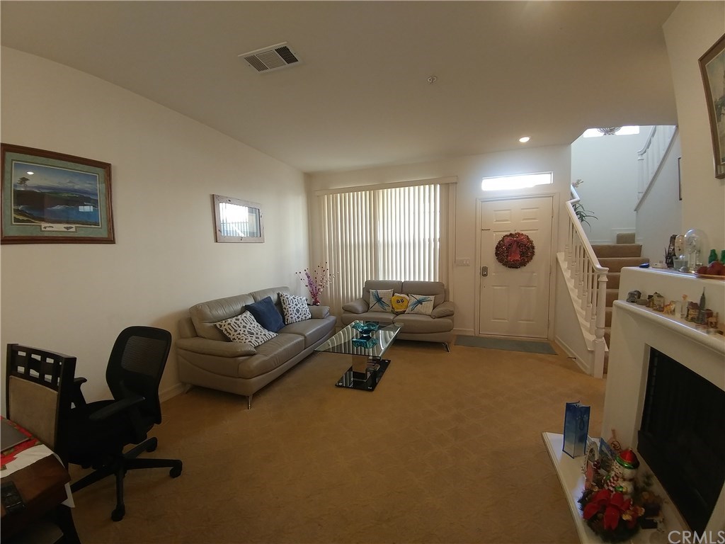 497 West Summerfield Circle Anaheim, CA 92802 - Photo 8 of 27