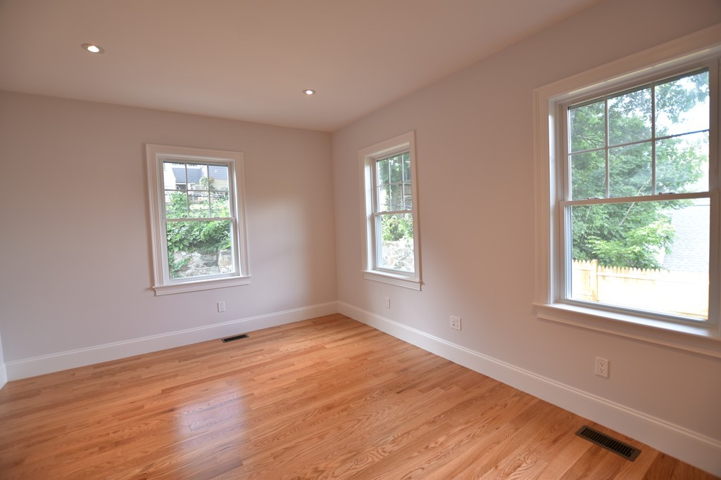 30 Elson Road Waltham, MA 02451 - Photo 18 of 21 Gallery Image 18