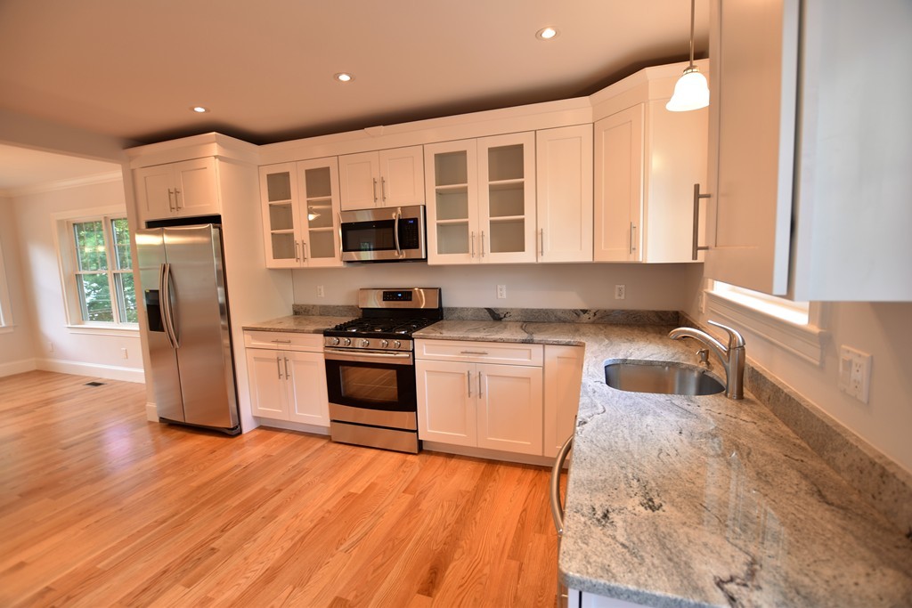 30 Elson Road Waltham, MA 02451 - Photo 4 of 21 Gallery Image 4