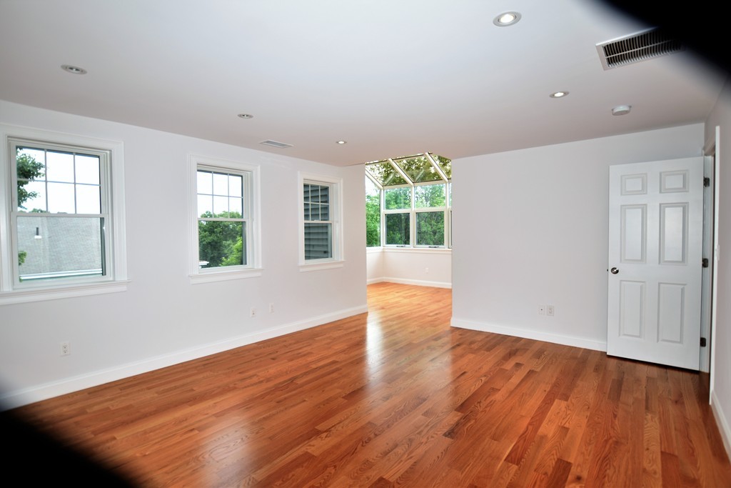 30 Elson Road Waltham, MA 02451 - Photo 8 of 21 Gallery Image 8