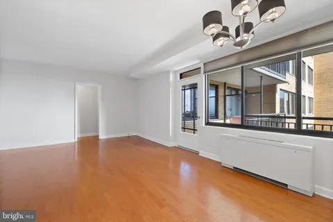 $215,000 | 4740 Connecticut Avenue Northwest, Unit 804, Washington, DC 20008