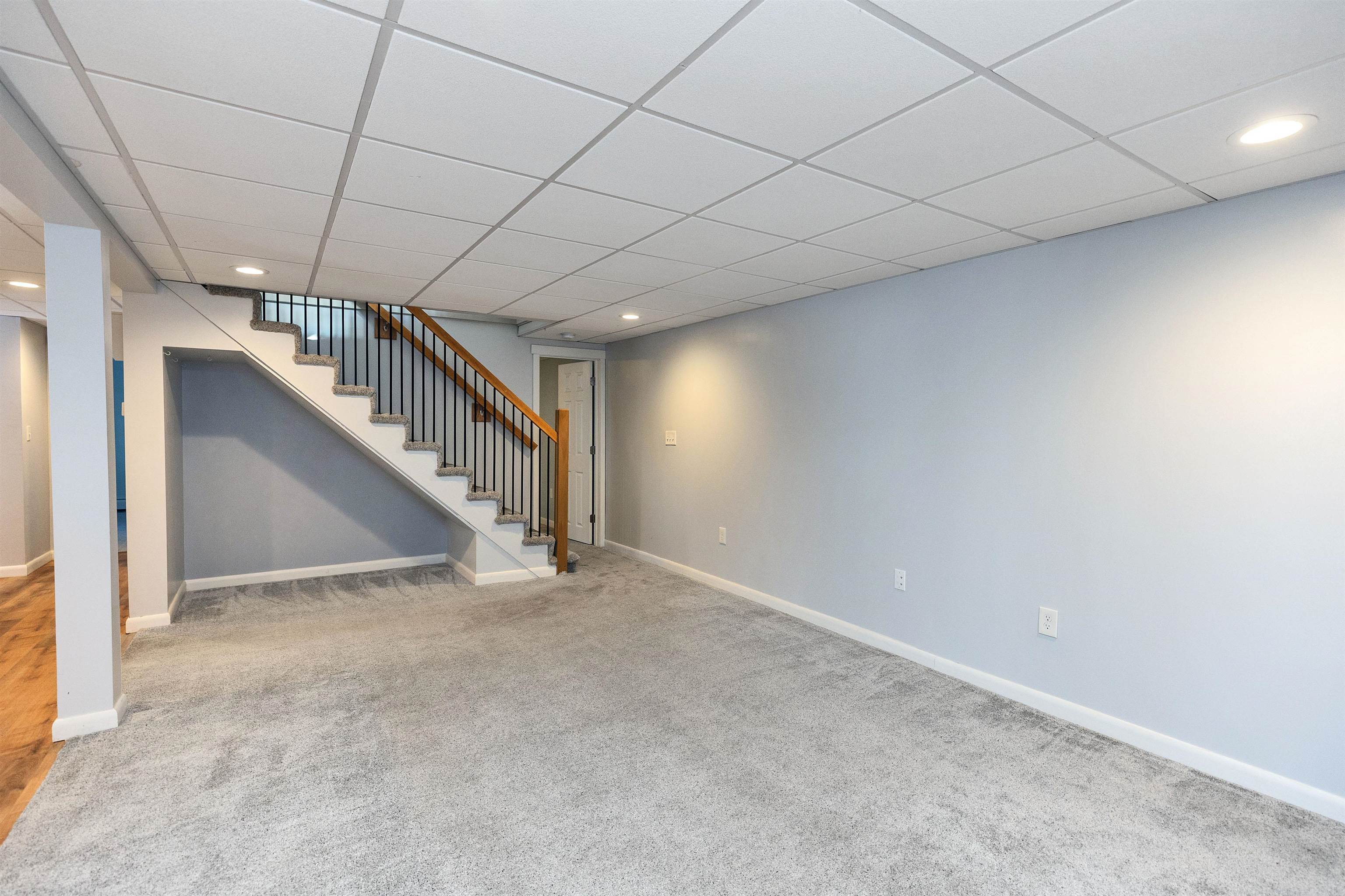 66 Skyview Road Manchester, NH 03104 - Photo 29 of 37 Gallery Image 29