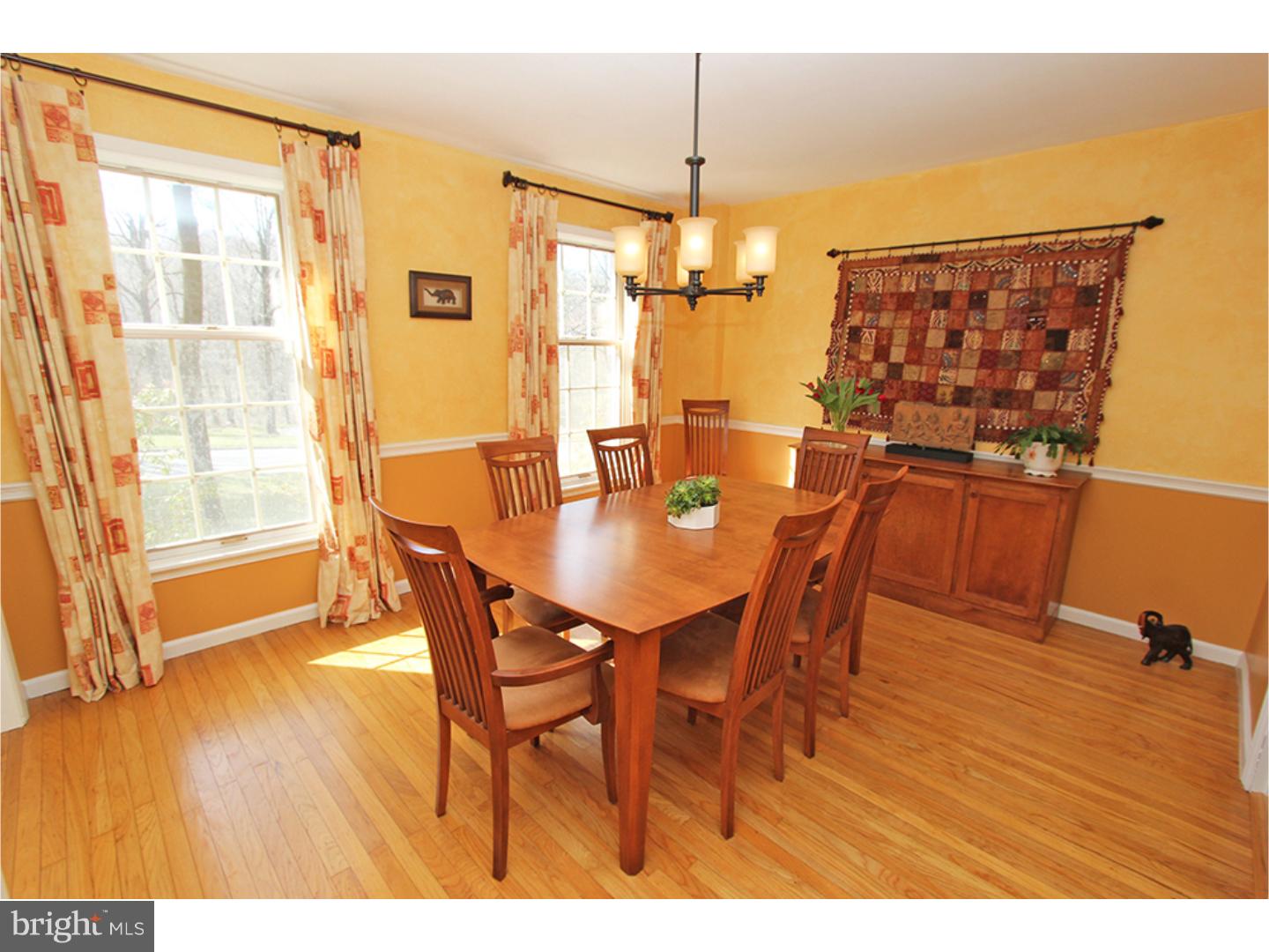 708 Malin Road Newtown Square, PA 19073 - Photo 5 of 25 Dining Room