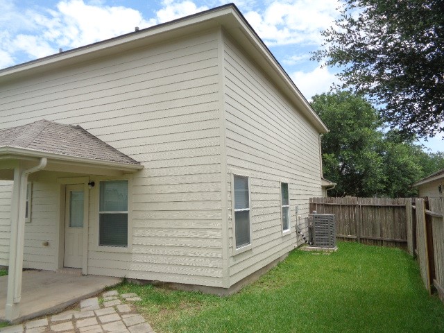 1035 Junction Court Rosenberg, TX 77471 - Photo 4 of 30