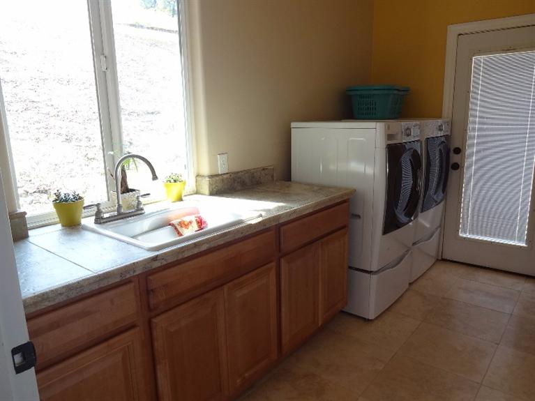 25652 Elwood Road Sanger, CA 93657 - Photo 51 of 91 Gallery Image 51