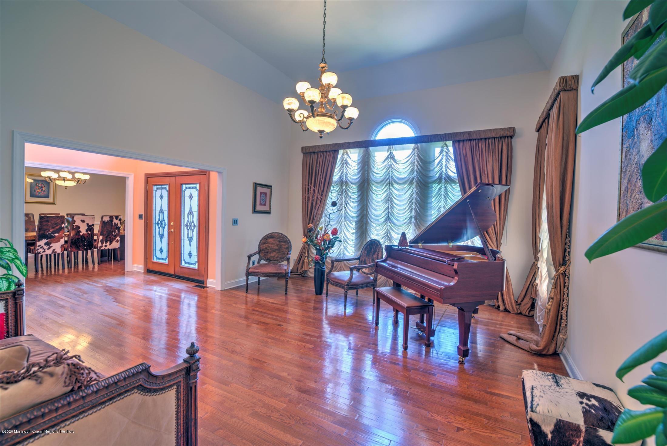143 Millhurst Road Manalapan, NJ 07726 - Photo 6 of 56 51-LIVING ROOM