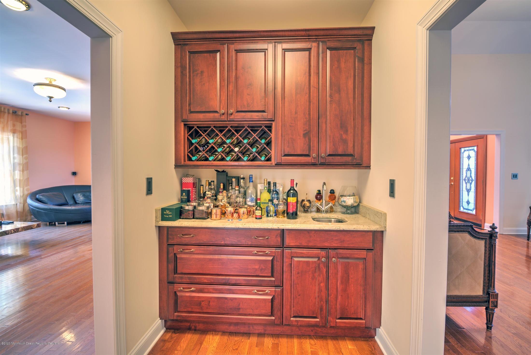 143 Millhurst Road Manalapan, NJ 07726 - Photo 7 of 56 52-WET BAR