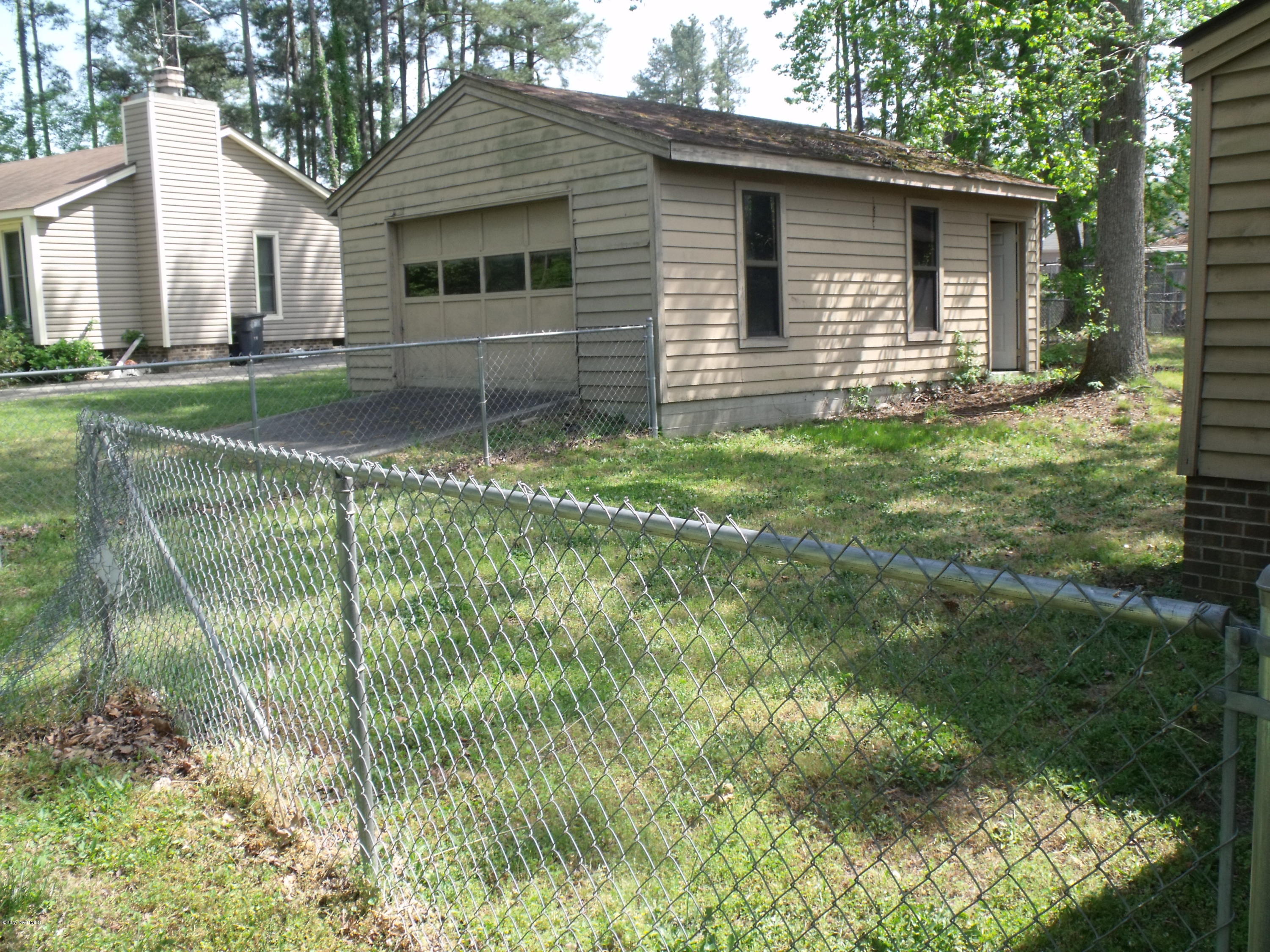 1609 Old Barn Road Rocky Mount, NC 27804 - Photo 2 of 13 13 BACK YARD