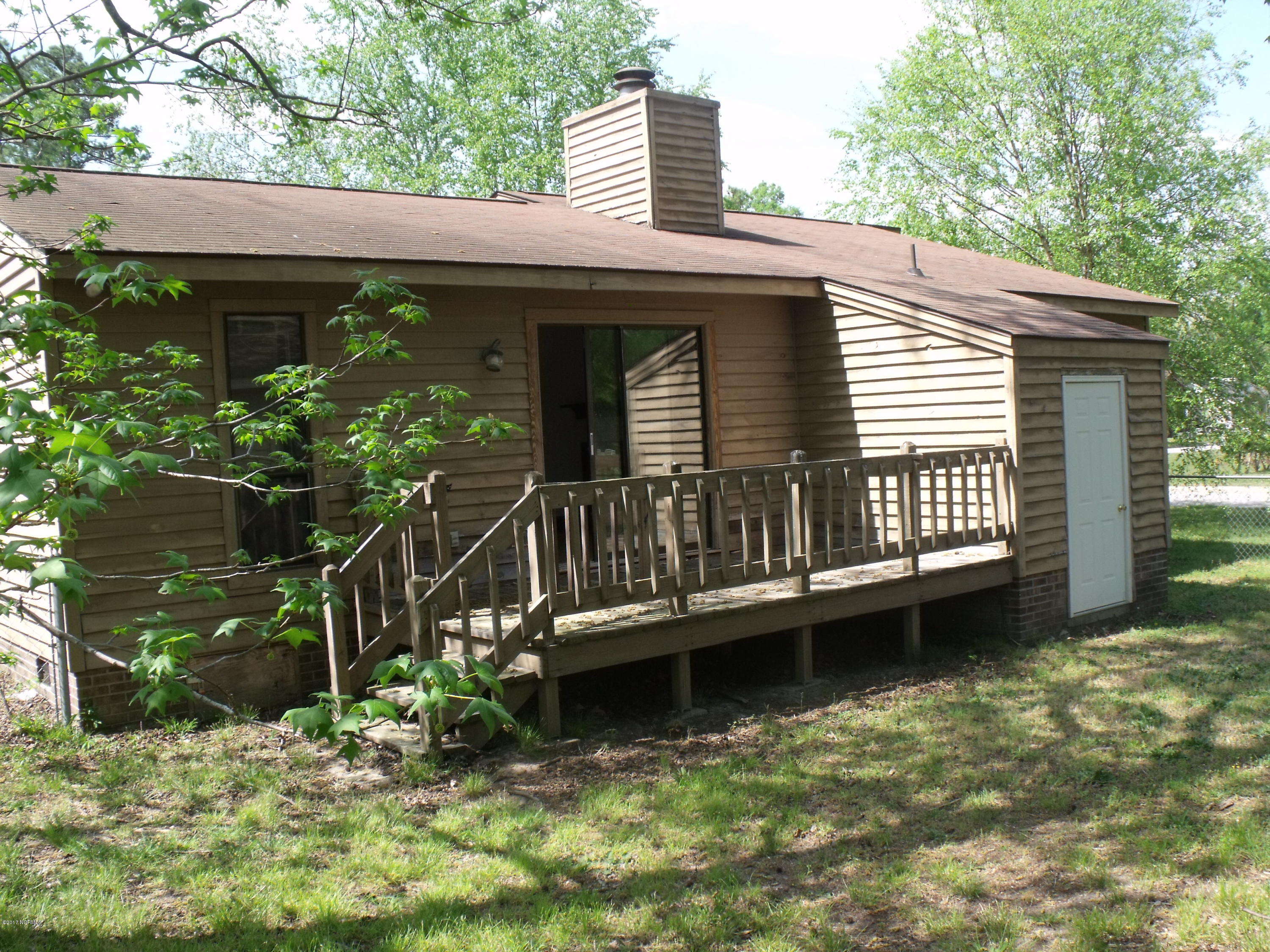 1609 Old Barn Road Rocky Mount, NC 27804 - Photo 3 of 13 20 REAR
