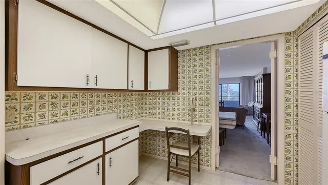 a view of walk in closet