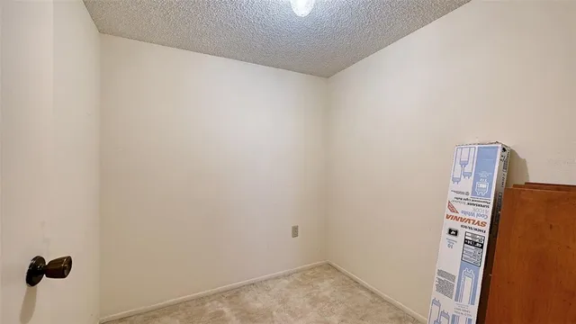 $250,000 | 1400 1st Avenue West, Unit 304, Bradenton, FL 34205