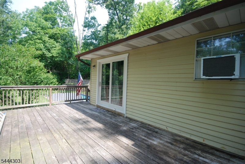 36 Mountain Lake Road Belvidere, NJ 07823 - Photo 15 of 21