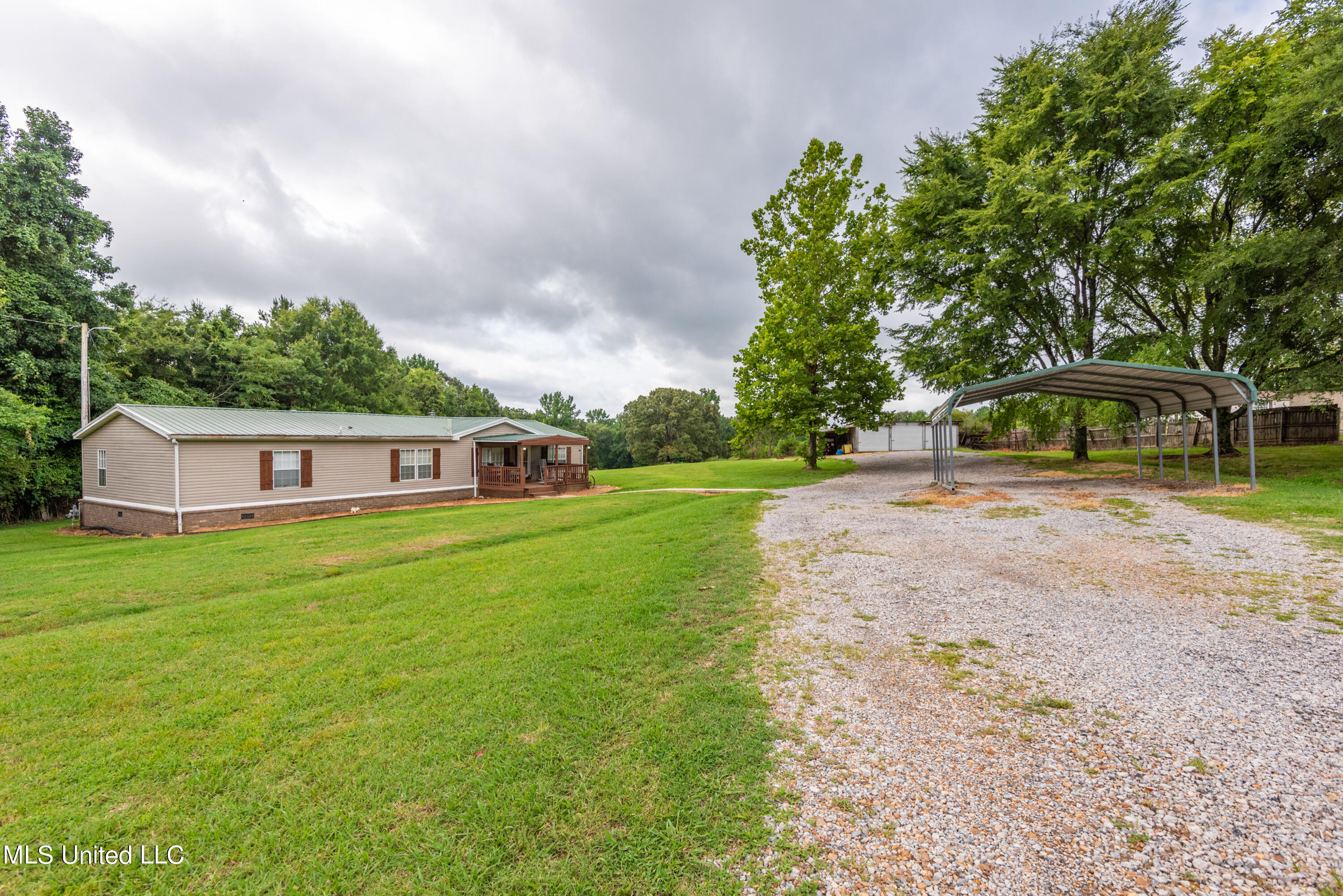 111 Humphrey Road Holly Springs, MS 38635 - Photo 1 of 33 DSC_3772
