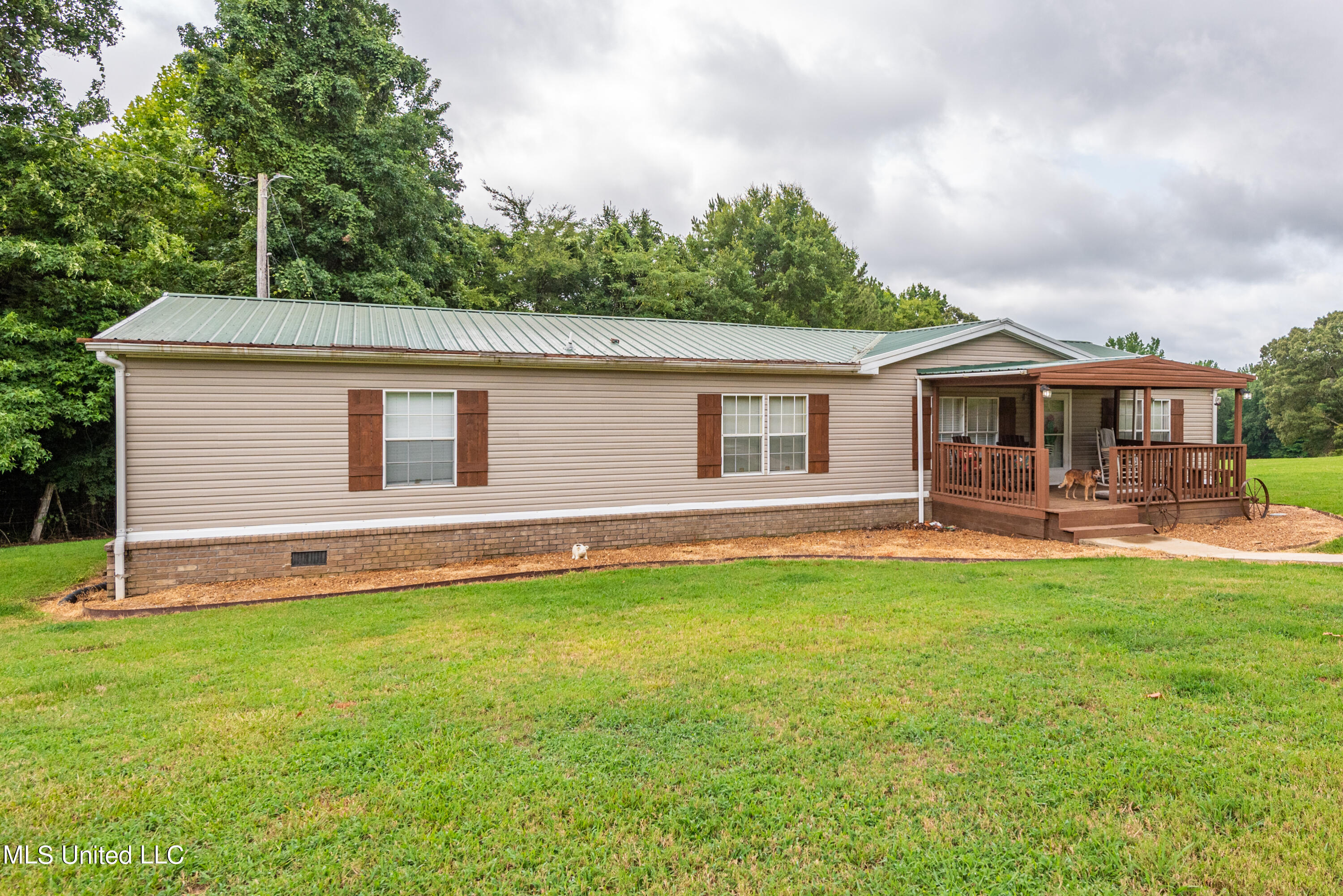 111 Humphrey Road Holly Springs, MS 38635 - Photo 2 of 33 DSC_3768