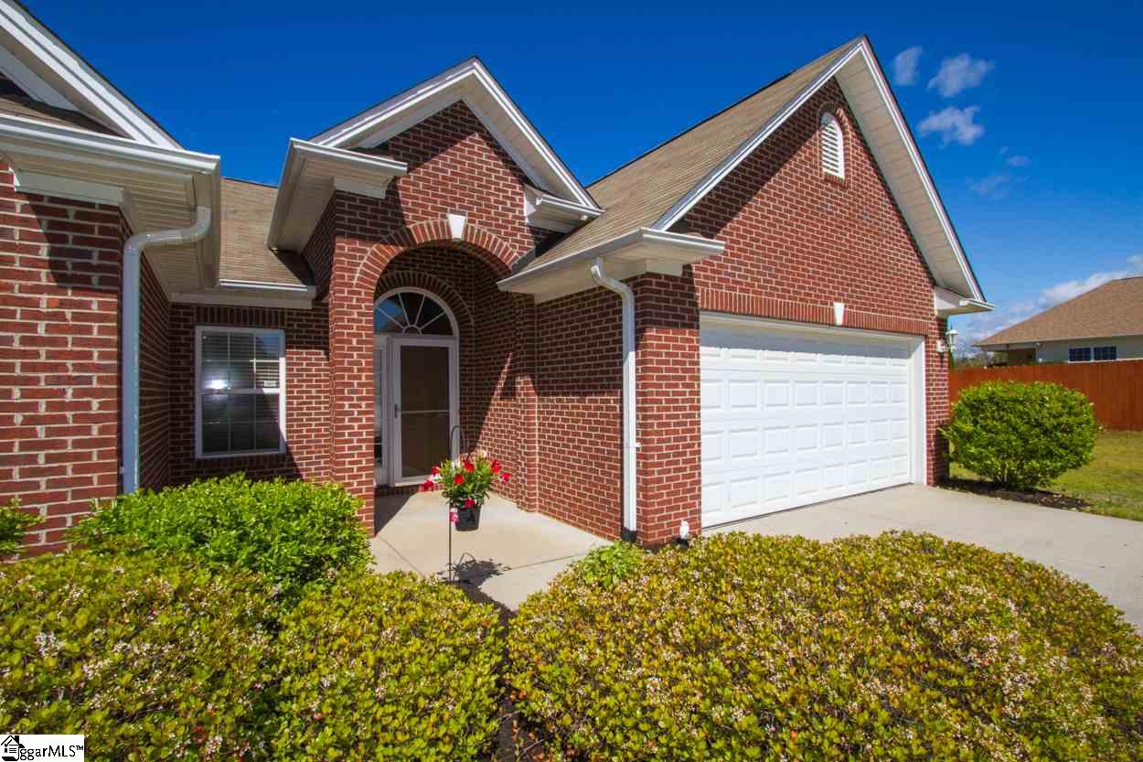 212 Giants Ridge Road Easley, SC 29642 - Photo 3 of 36