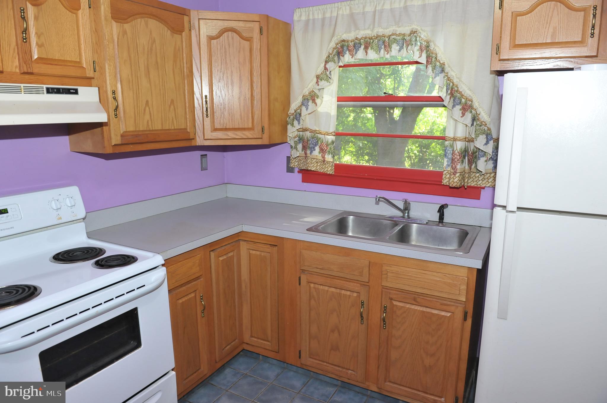 131 Henry Road Enola, PA 17025 - Photo 4 of 10 Gallery Image 4