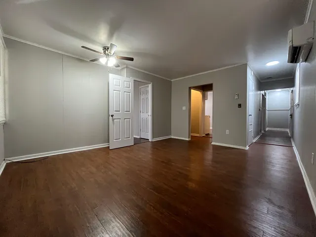 $1,025 | 704 Blue Ridge Avenue, Unit 1, Bedford, VA 24523