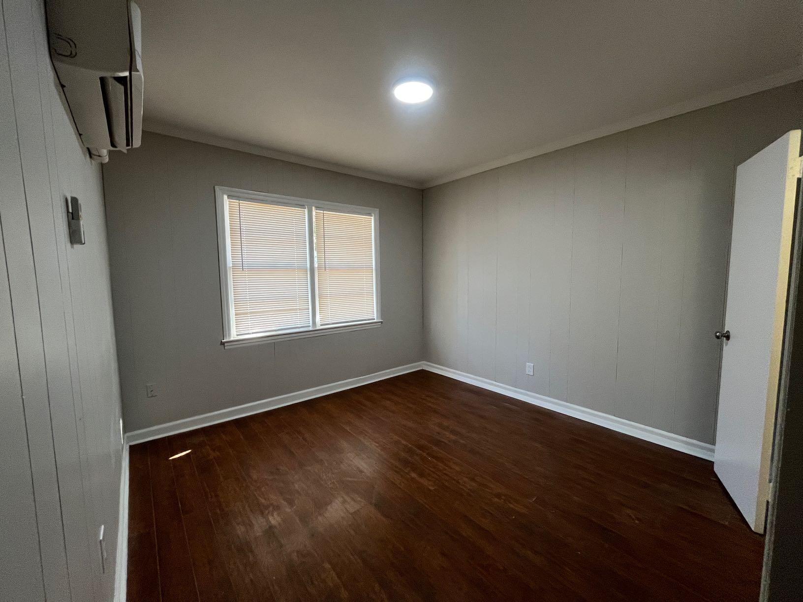 704 Blue Ridge Avenue, Unit 1 Bedford, VA 24523 - Photo 3 of 11 5C5B5844-0131-4331-A690-55163B8E3D57