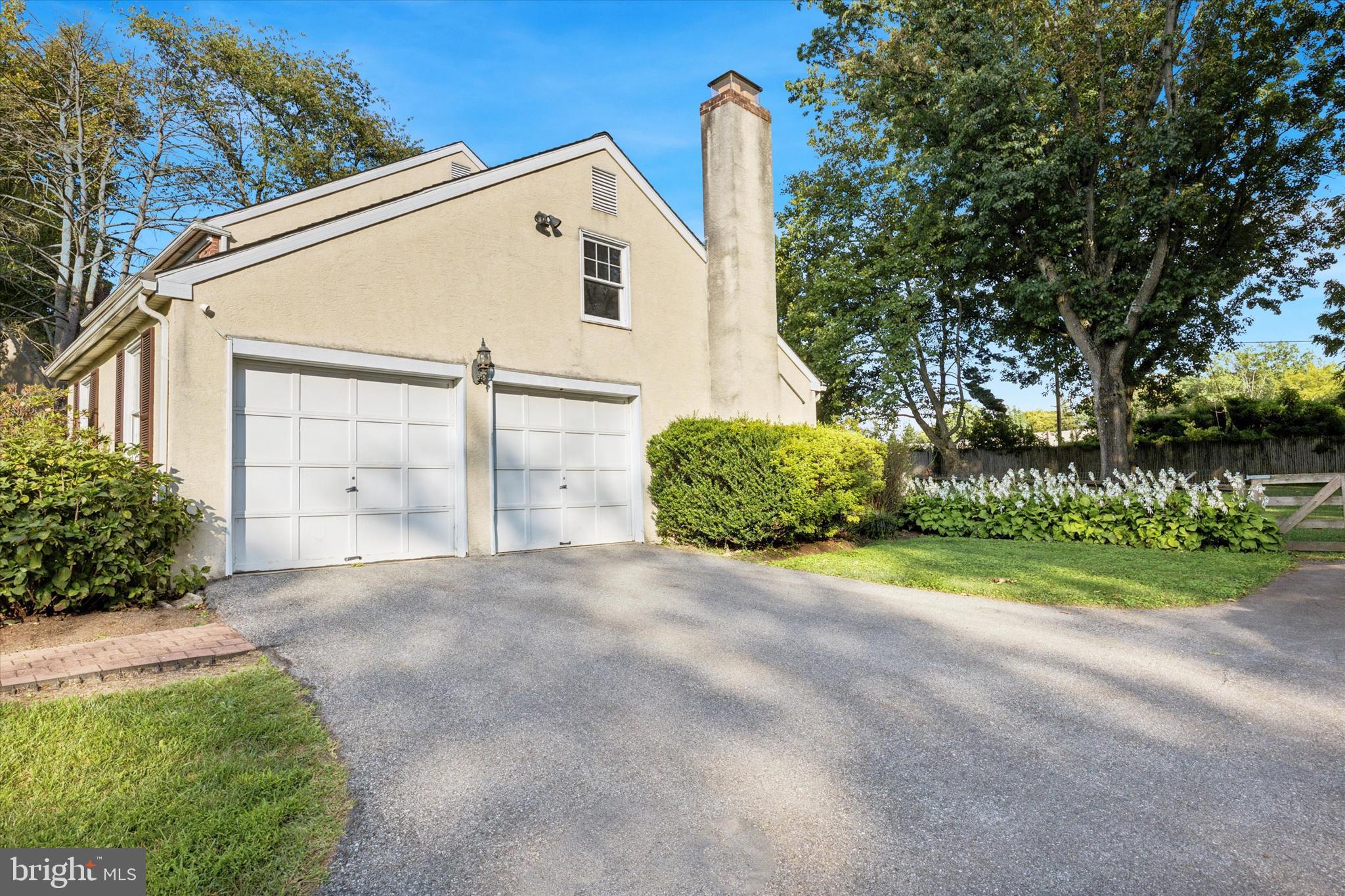 794 Worthington Road Wayne, PA 19087 - Photo 25 of 25 2 Car Garage