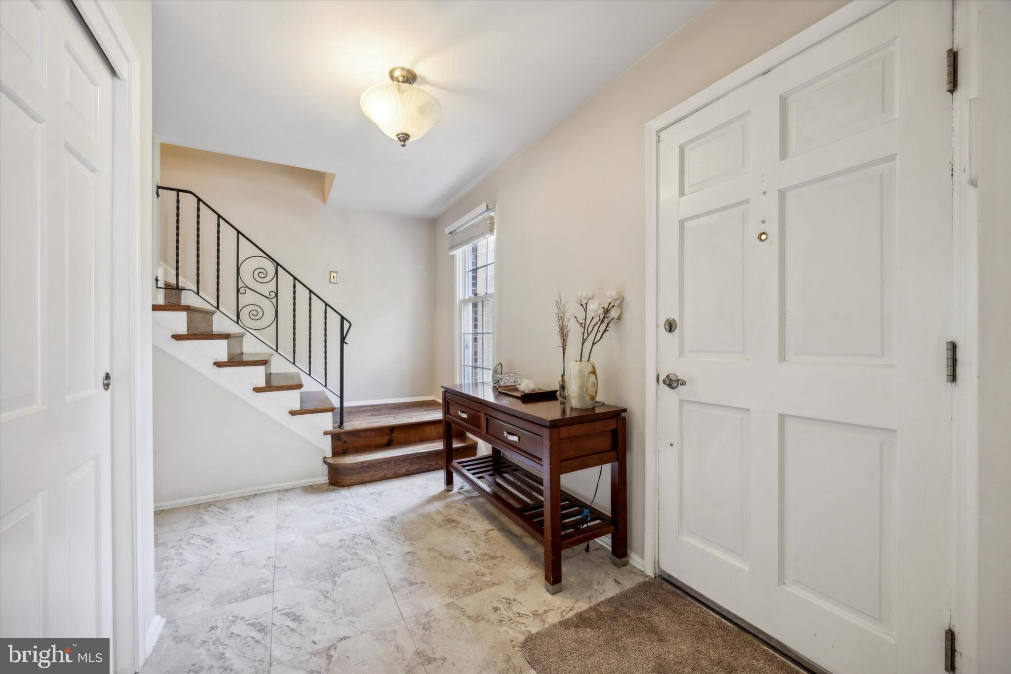 794 Worthington Road Wayne, PA 19087 - Photo 4 of 25 Entry Foyer