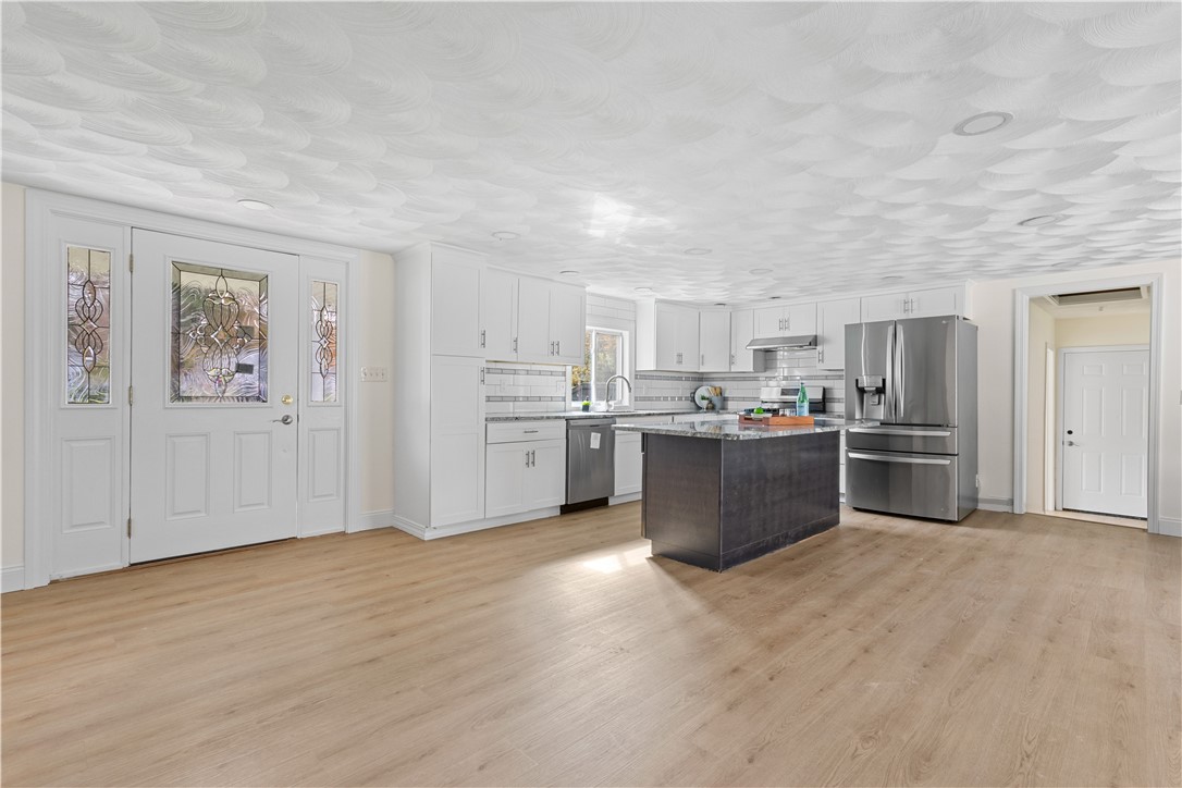 47 Roland Drive West Greenwich, RI 02817 - Photo 6 of 31