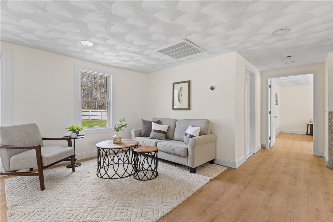 47 Roland Drive West Greenwich, RI 02817 - Photo 8 of 31