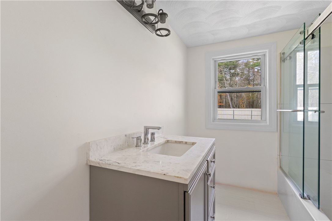 47 Roland Drive West Greenwich, RI 02817 - Photo 10 of 31