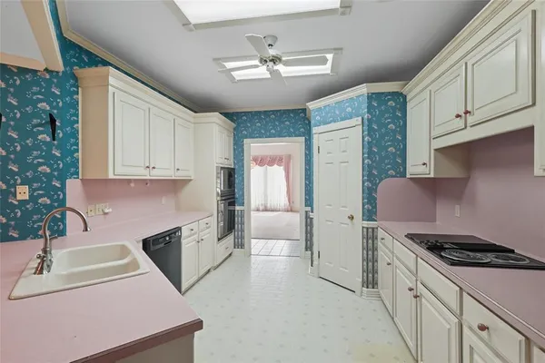 $485,000 | 107 Lakewood Point Drive, Bossier City, LA 71111