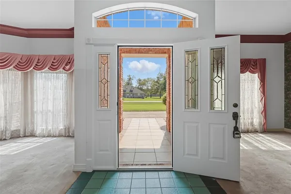 $485,000 | 107 Lakewood Point Drive, Bossier City, LA 71111
