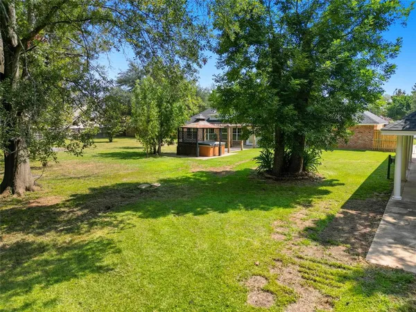 $485,000 | 107 Lakewood Point Drive, Bossier City, LA 71111