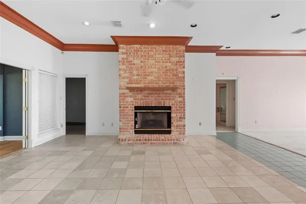 $485,000 | 107 Lakewood Point Drive, Bossier City, LA 71111