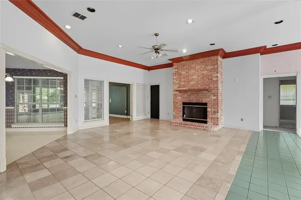 $485,000 | 107 Lakewood Point Drive, Bossier City, LA 71111