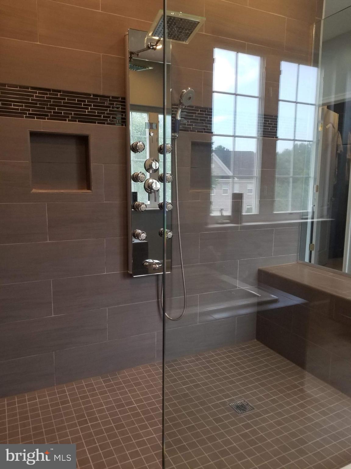 15 Rivers Edge Terrace Indian Head, MD 20640 - Photo 14 of 28 Spectacular Two-Person Shower