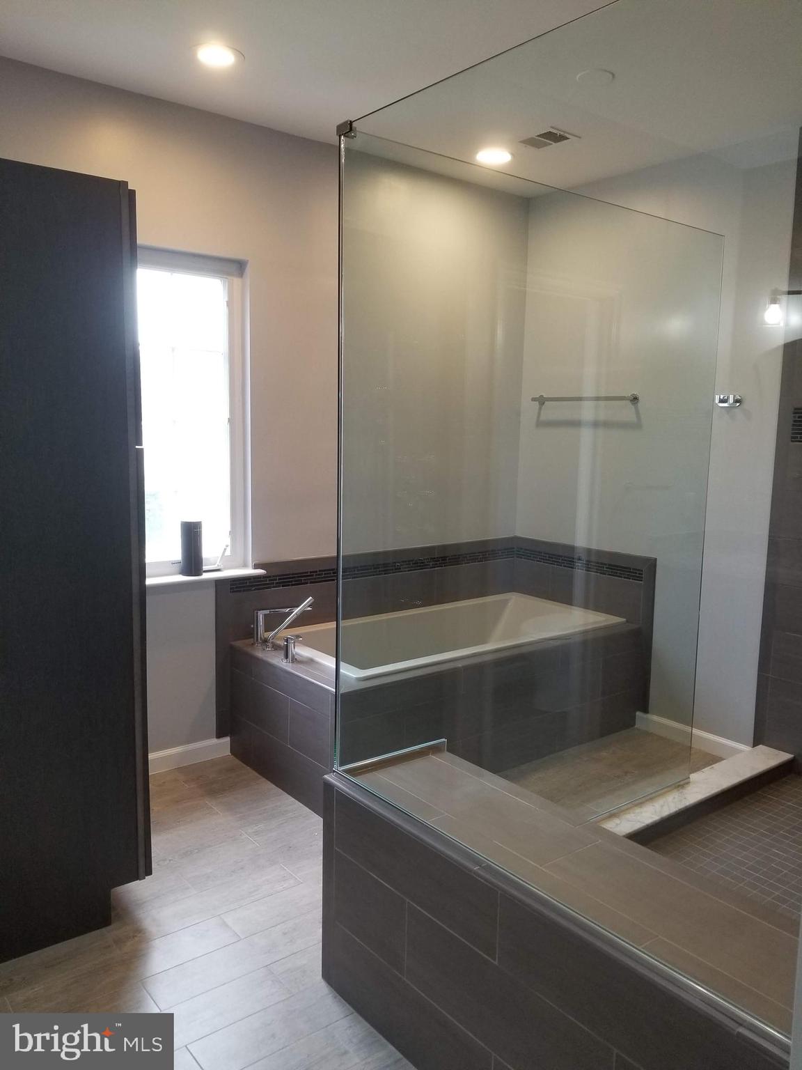 15 Rivers Edge Terrace Indian Head, MD 20640 - Photo 18 of 28 Custom Luxury Bathroom