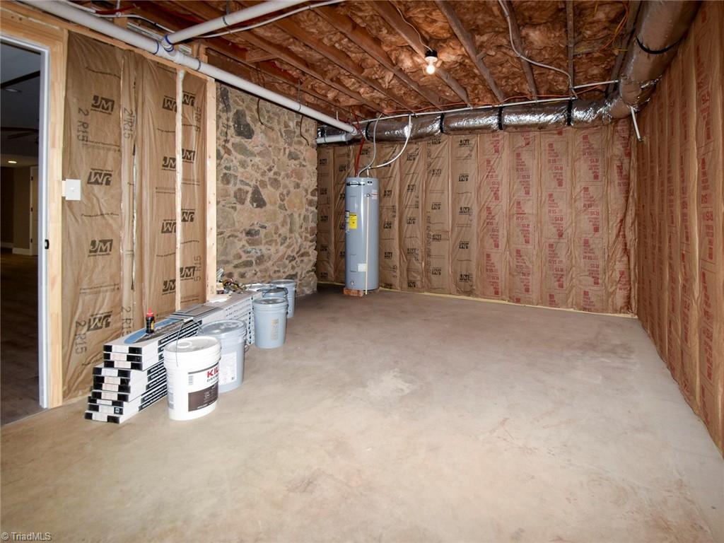 4025 Clapp Mill Road Burlington, NC 27215 - Photo 22 of 24 Gallery Image 22