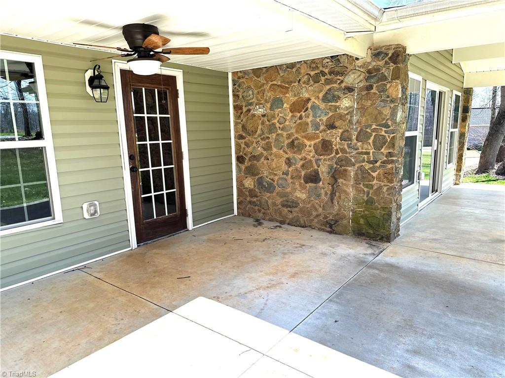 4025 Clapp Mill Road Burlington, NC 27215 - Photo 23 of 24 Gallery Image 23