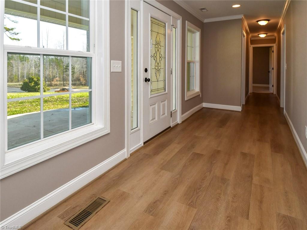 4025 Clapp Mill Road Burlington, NC 27215 - Photo 3 of 24 Gallery Image 3