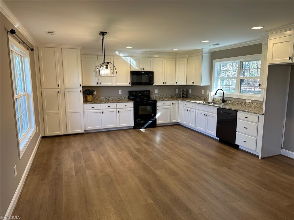 4025 Clapp Mill Road Burlington, NC 27215 - Photo 8 of 24 Gallery Image 8