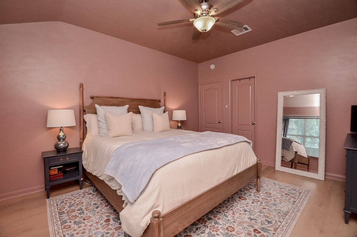 9222 Sorrell Hollow Lane Rosenberg, TX 77469 - Photo 27 of 46 Comfortable and versatile primary suite with room to personalize