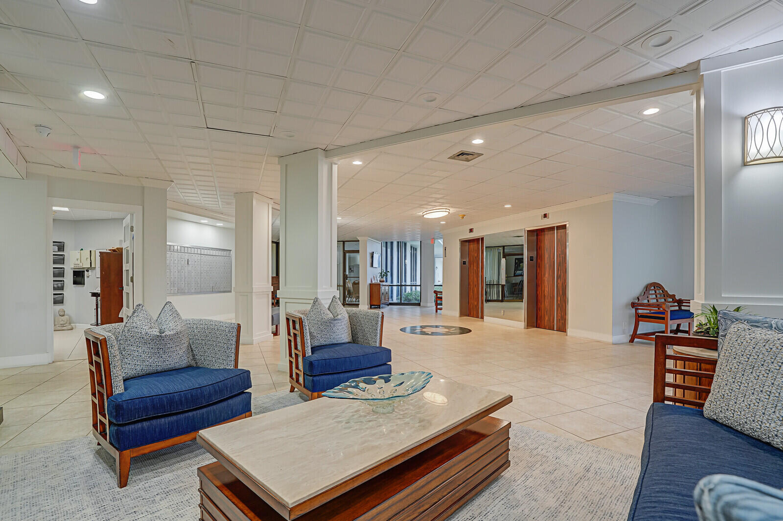 336 Golfview Road, Unit 1115 North Palm Beach, FL 33408 - Photo 27 of 40 Building Lobby
